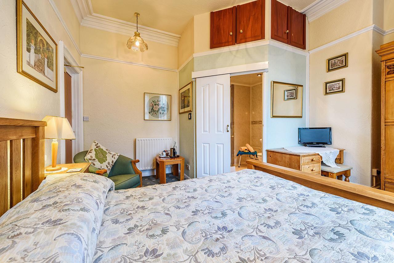 Balmoral Hotel ดอนคาสเตอร์ ภายนอก รูปภาพ