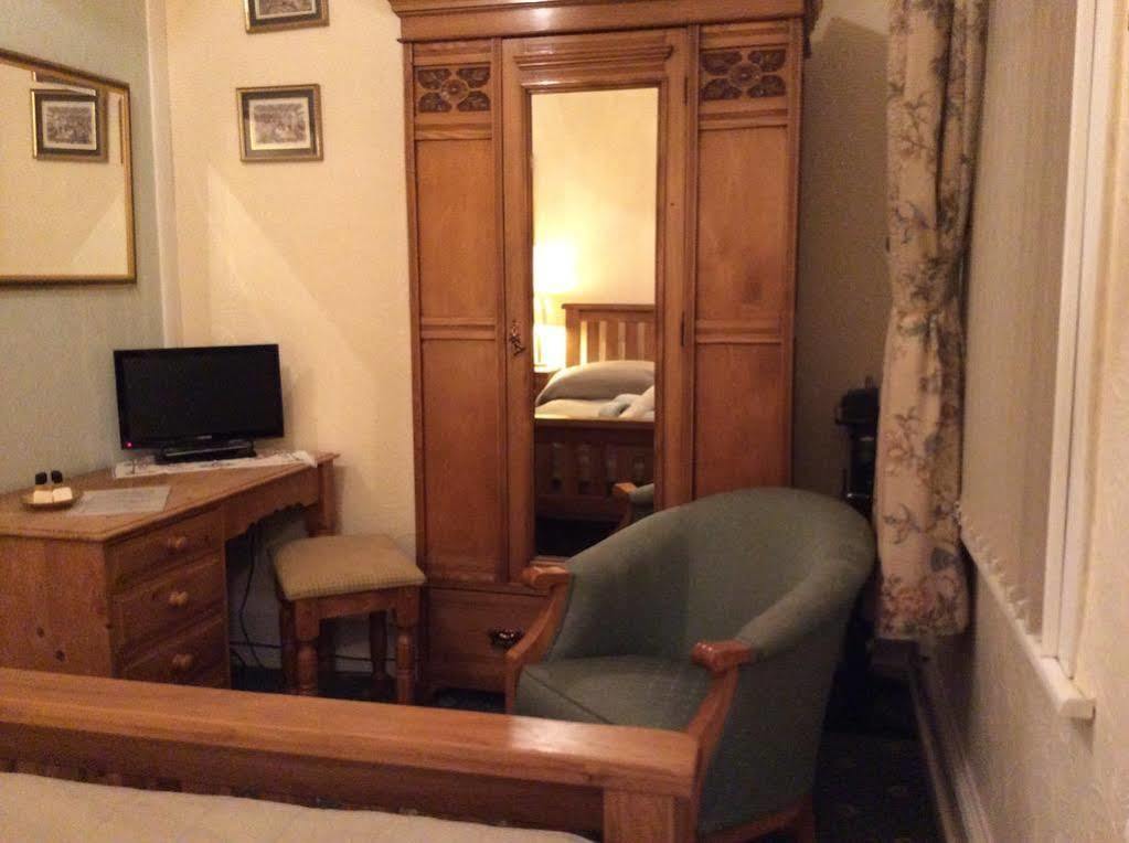 Balmoral Hotel ดอนคาสเตอร์ ภายนอก รูปภาพ